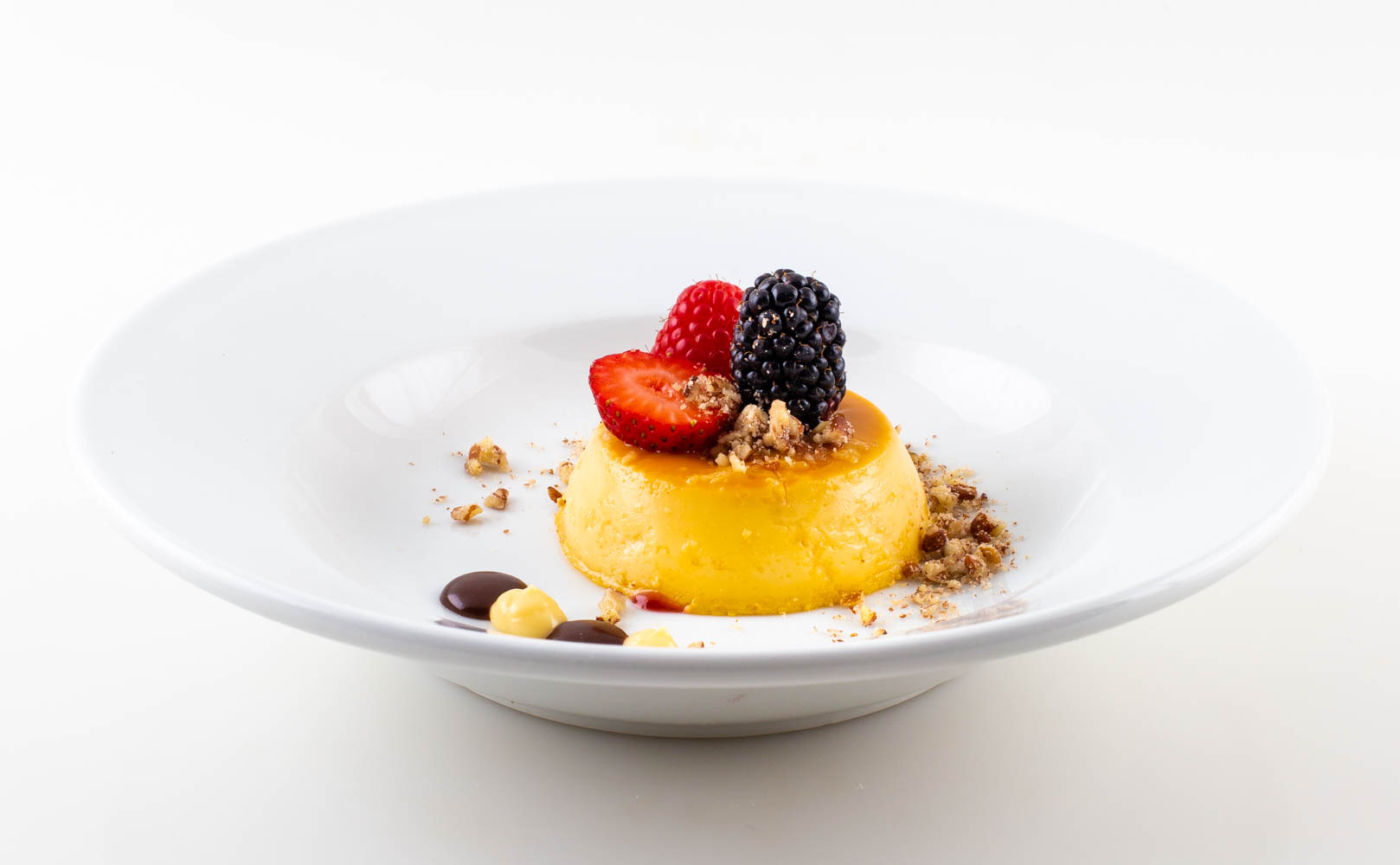 Flan con frutos rojos